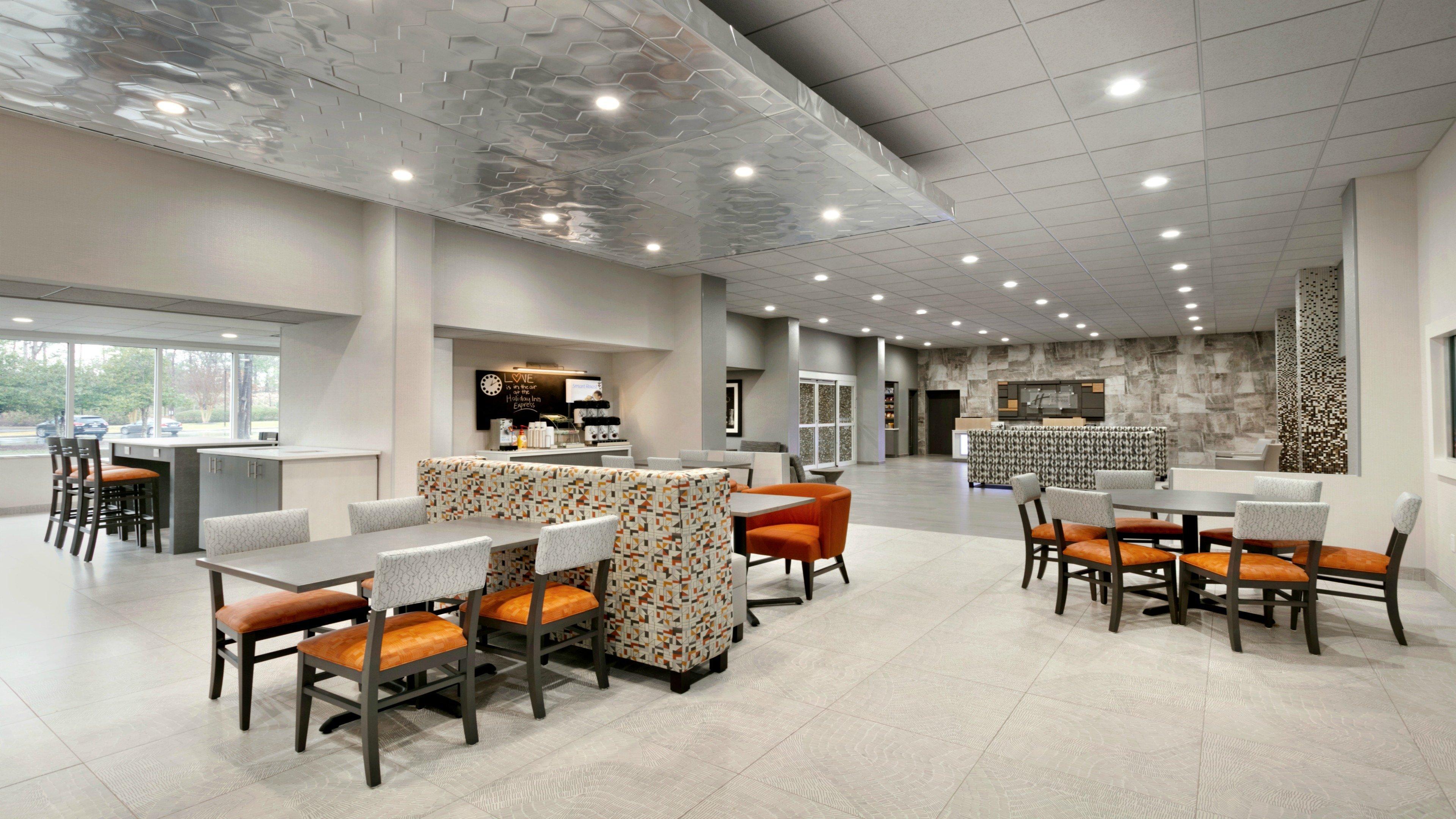 Holiday Inn Express - Williamsburg Busch Gardens Area, an IHG Hotel Exterior foto