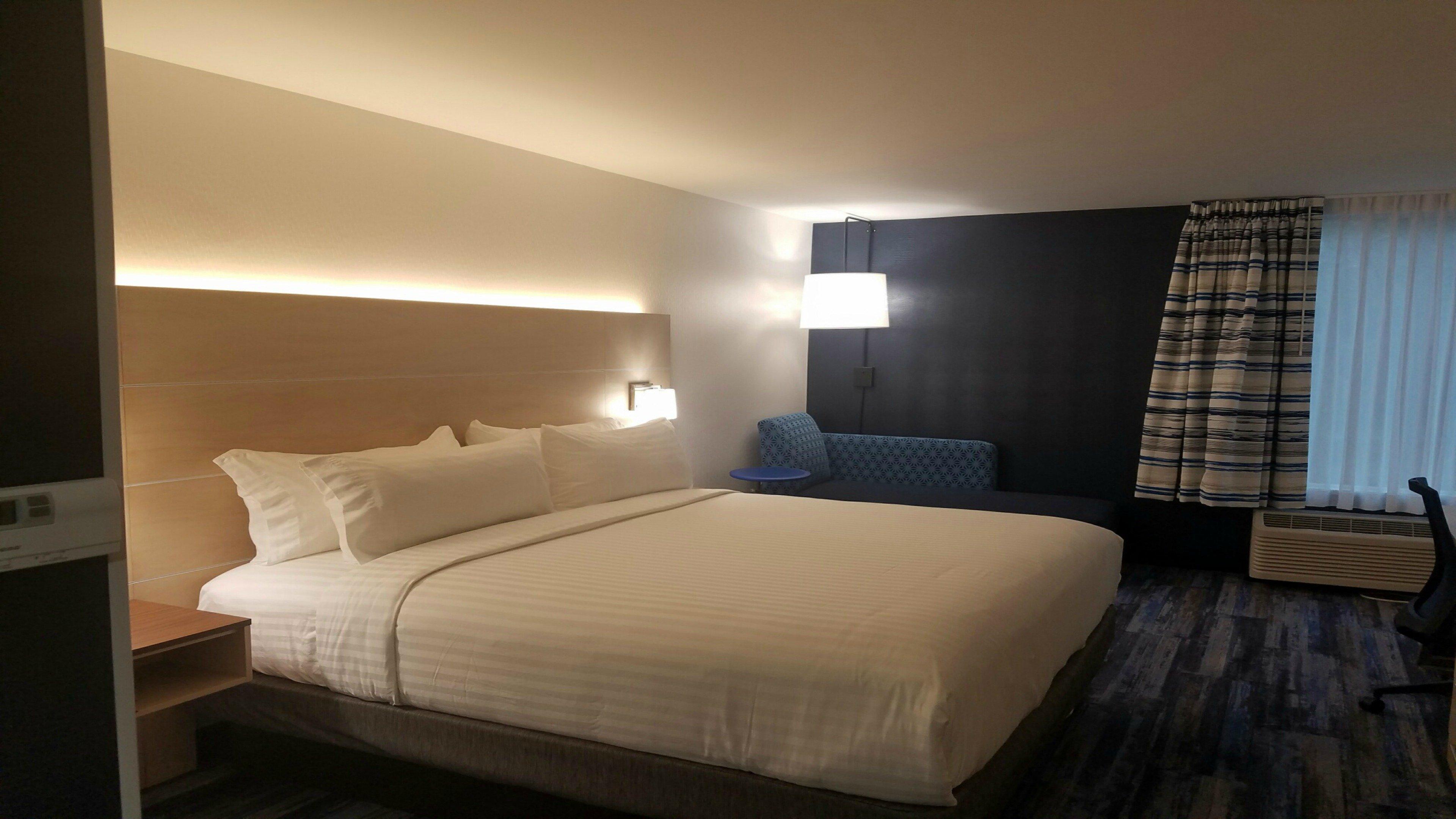 Holiday Inn Express - Williamsburg Busch Gardens Area, an IHG Hotel Exterior foto