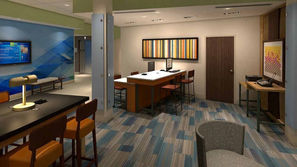 Holiday Inn Express - Williamsburg Busch Gardens Area, an IHG Hotel Exterior foto